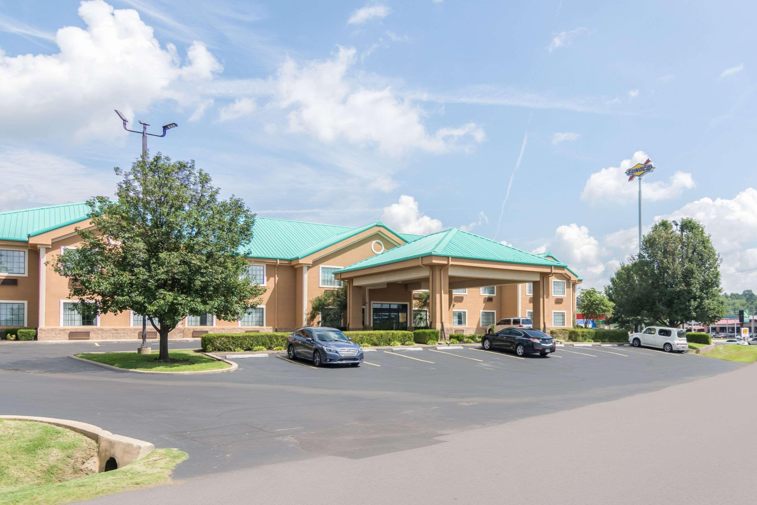 Quality Inn & Suites Of Alma - Northeast From Fort Smith Exterior photo